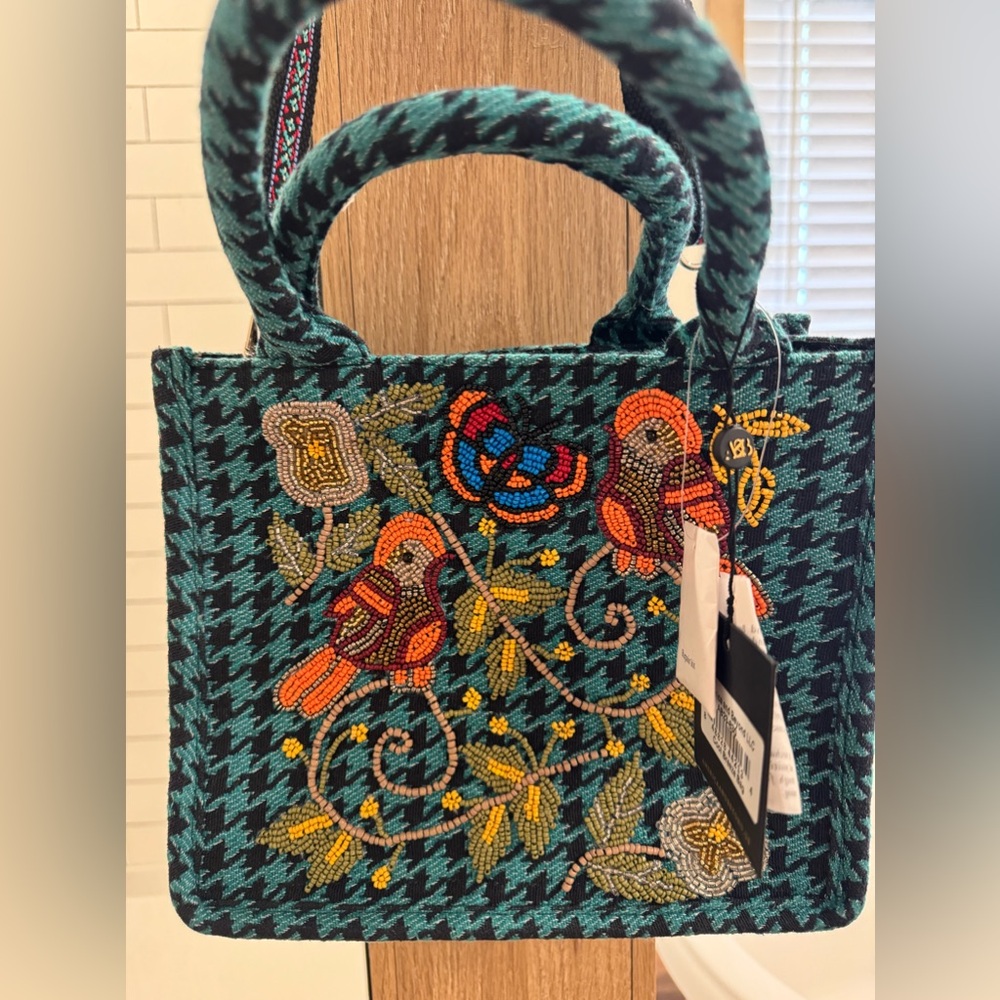 America And Beyond Cool Breeze Bag